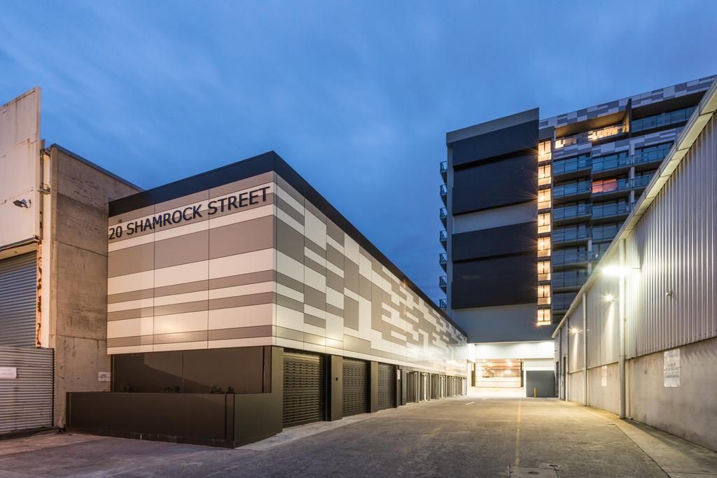 Playhouse Apartments Abbotsford Мельбурн Экстерьер фото