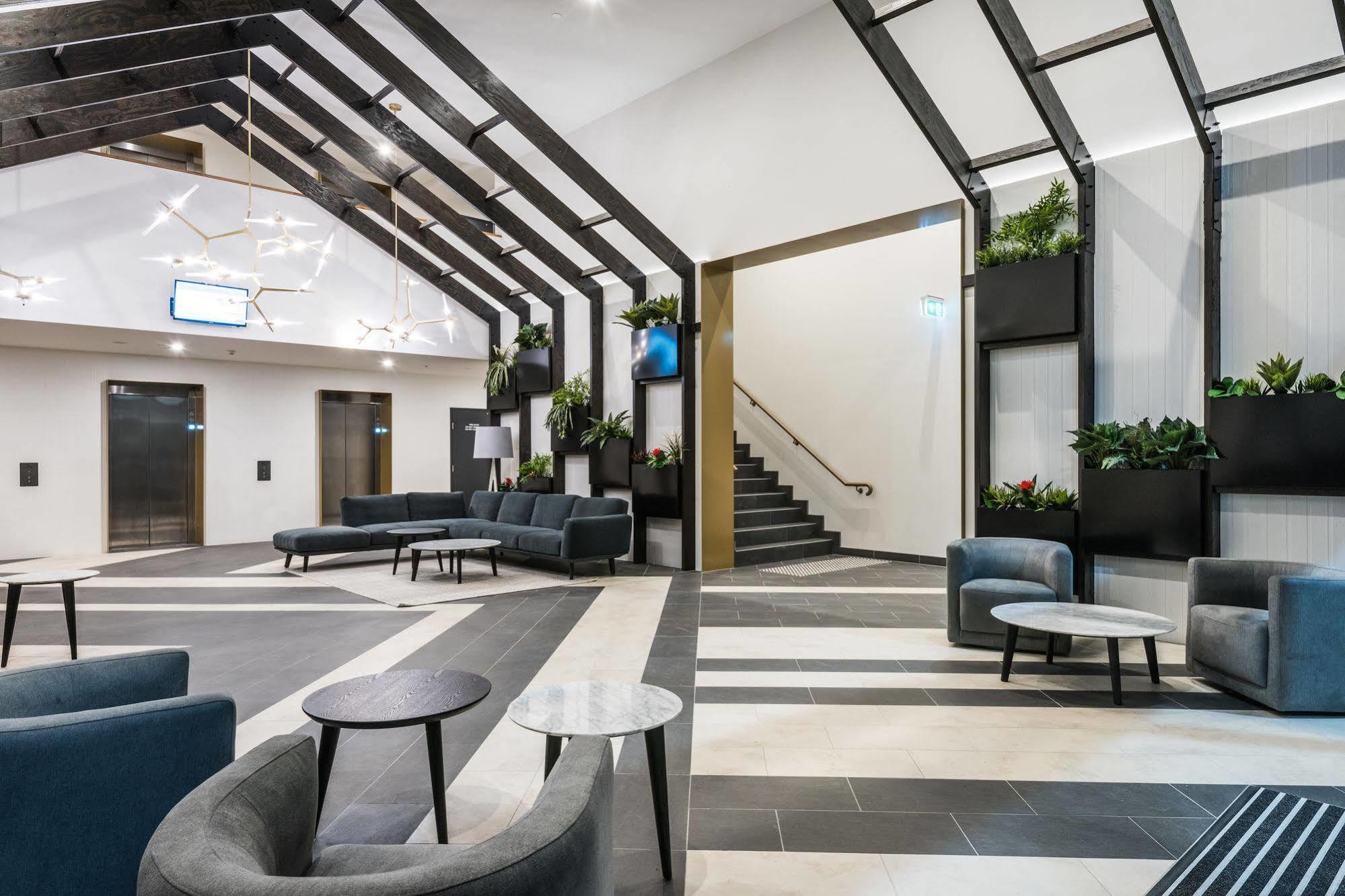 Playhouse Apartments Abbotsford Мельбурн Экстерьер фото